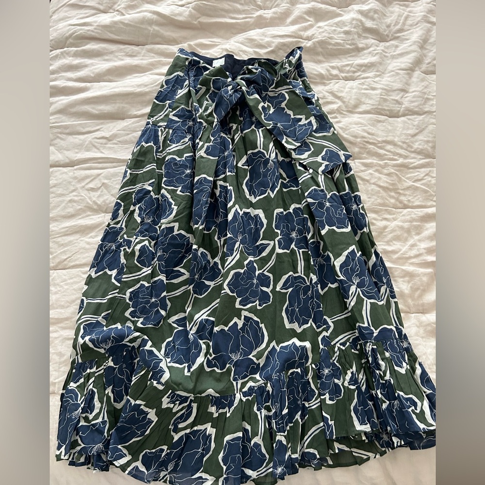WKND WYFR tie front floral maxi skirt - blue, green, white size small